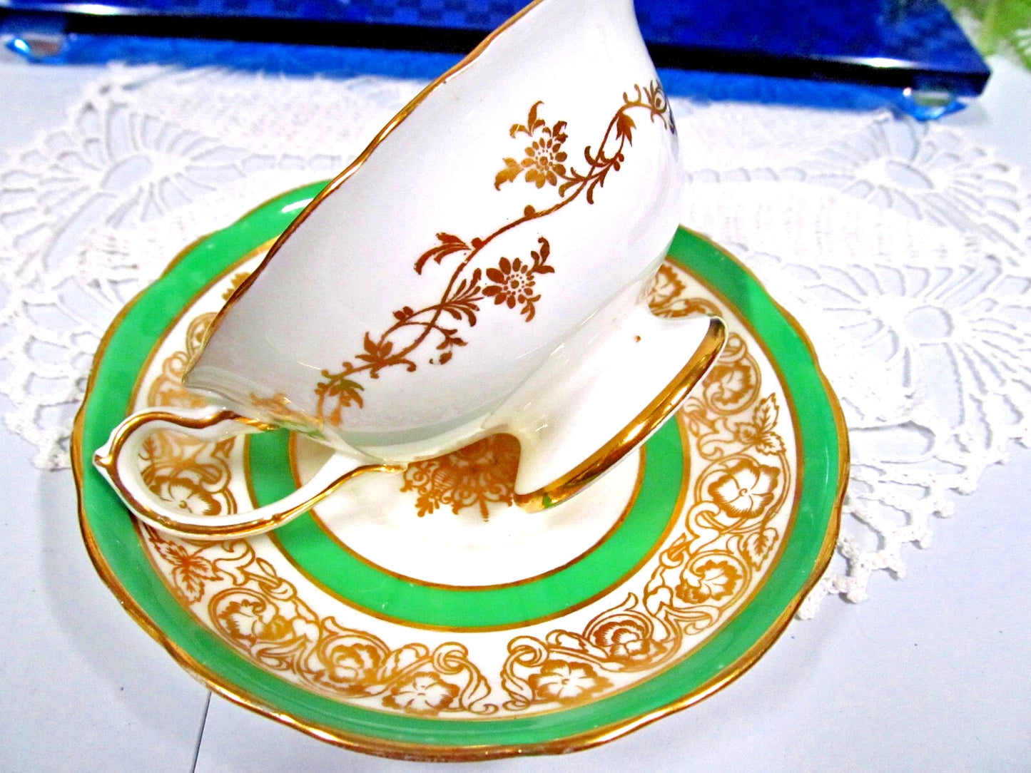 英国製 ハマースレイ ライムグリーン＆金彩 ティーカップ＆ソーサー