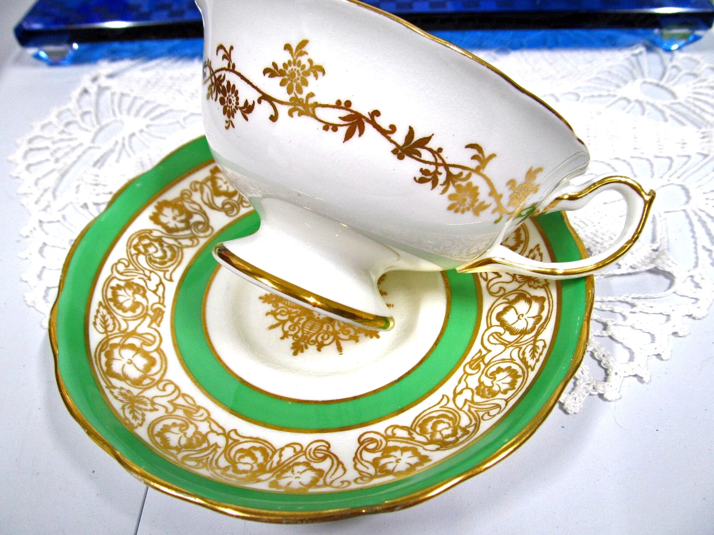英国製 ハマースレイ ライムグリーン＆金彩 ティーカップ＆ソーサー