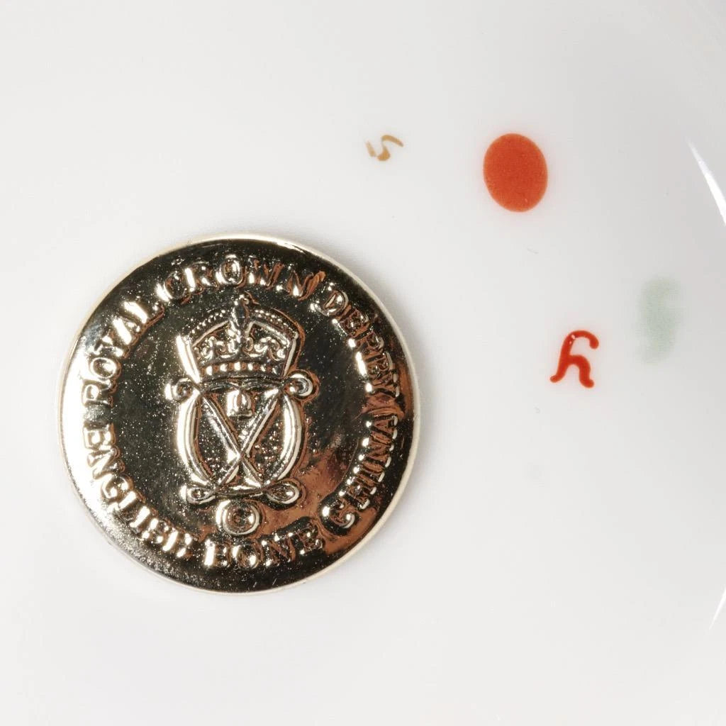 英国製 ロイヤルクラウンダービー 伊万里様式 磁器製カエル ペーパーウェイト（約7.5×10cm）