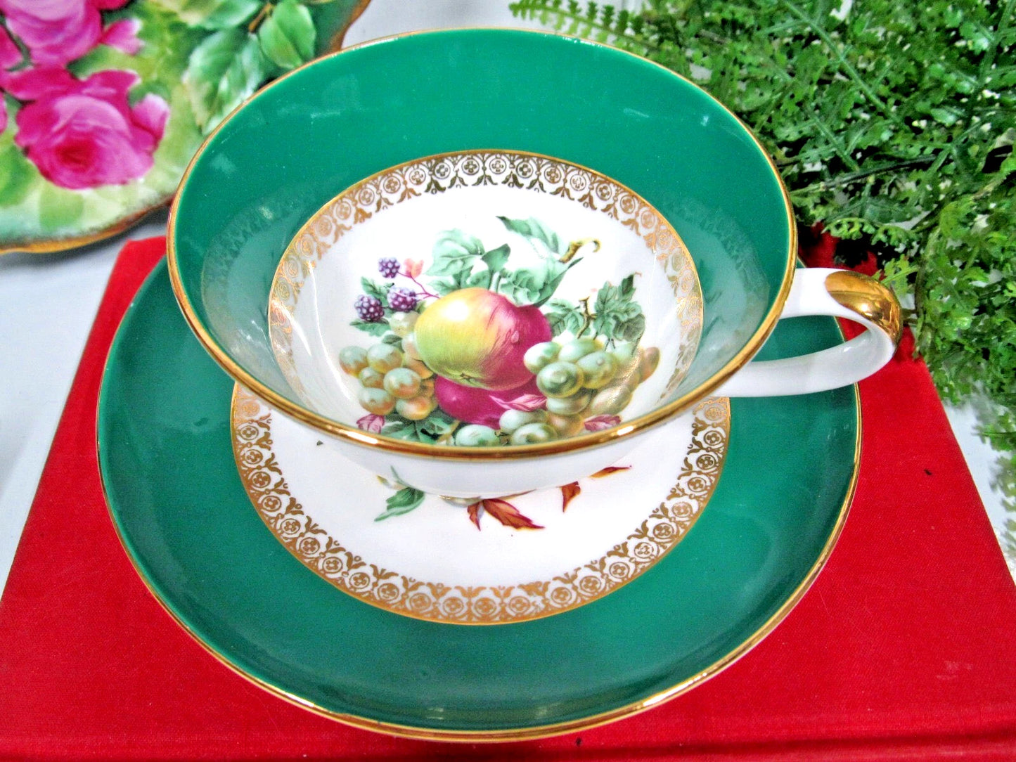 英国製 プリンセス グリーン＆フルーツ柄 ティーカップ＆ソーサー