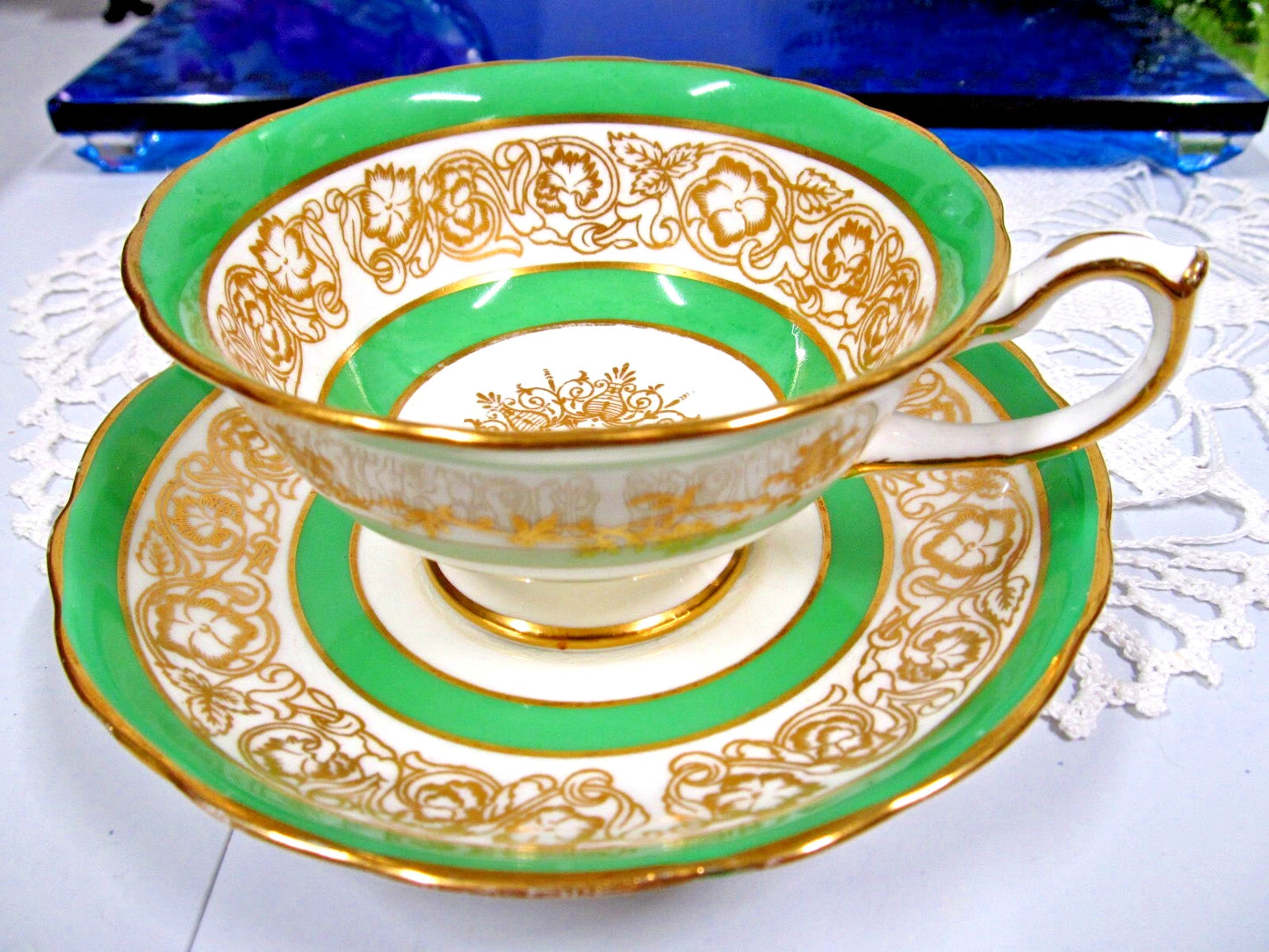 英国製 ハマースレイ ライムグリーン＆金彩 ティーカップ＆ソーサー