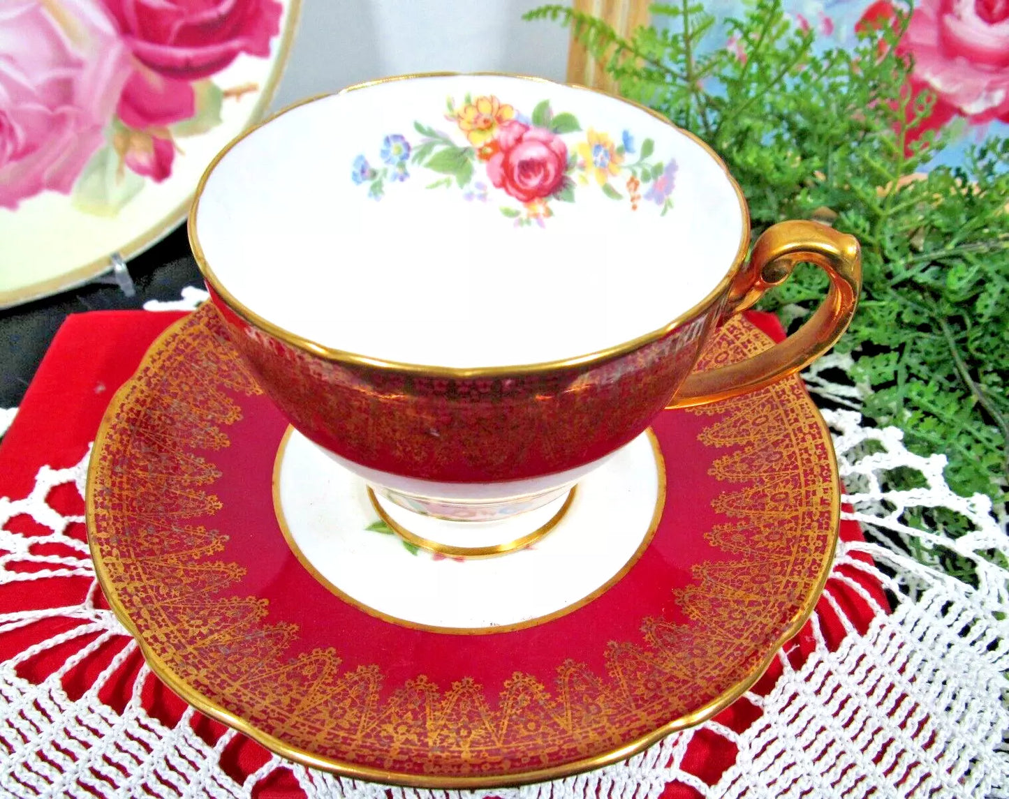 英国製 ハマースレイ 赤い花柄 ピンクローズ ティーカップセット