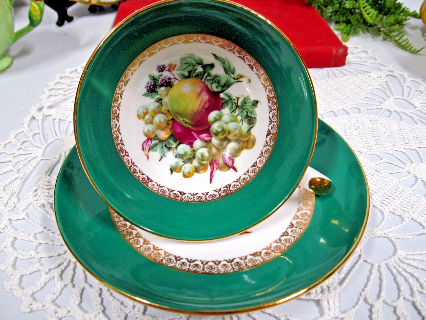 英国製 プリンセス グリーン＆フルーツ柄 ティーカップ＆ソーサー